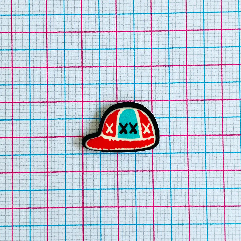 PIN ✦ GORRA ACRILICA 2
