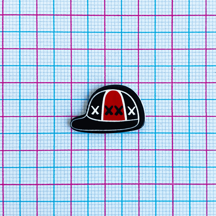 PIN ✦ GORRA ACRÍLICA 2
