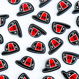 PIN ✦ GORRA ACRÍLICA