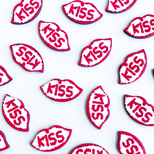 PIN ✦ LABIOS ACRILICOS