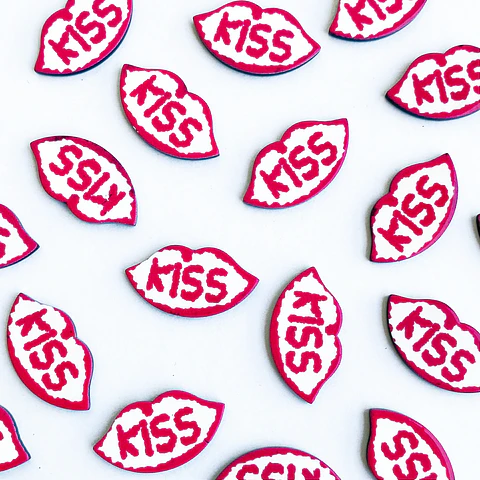 PIN ✦ LABIOS ACRILICOS