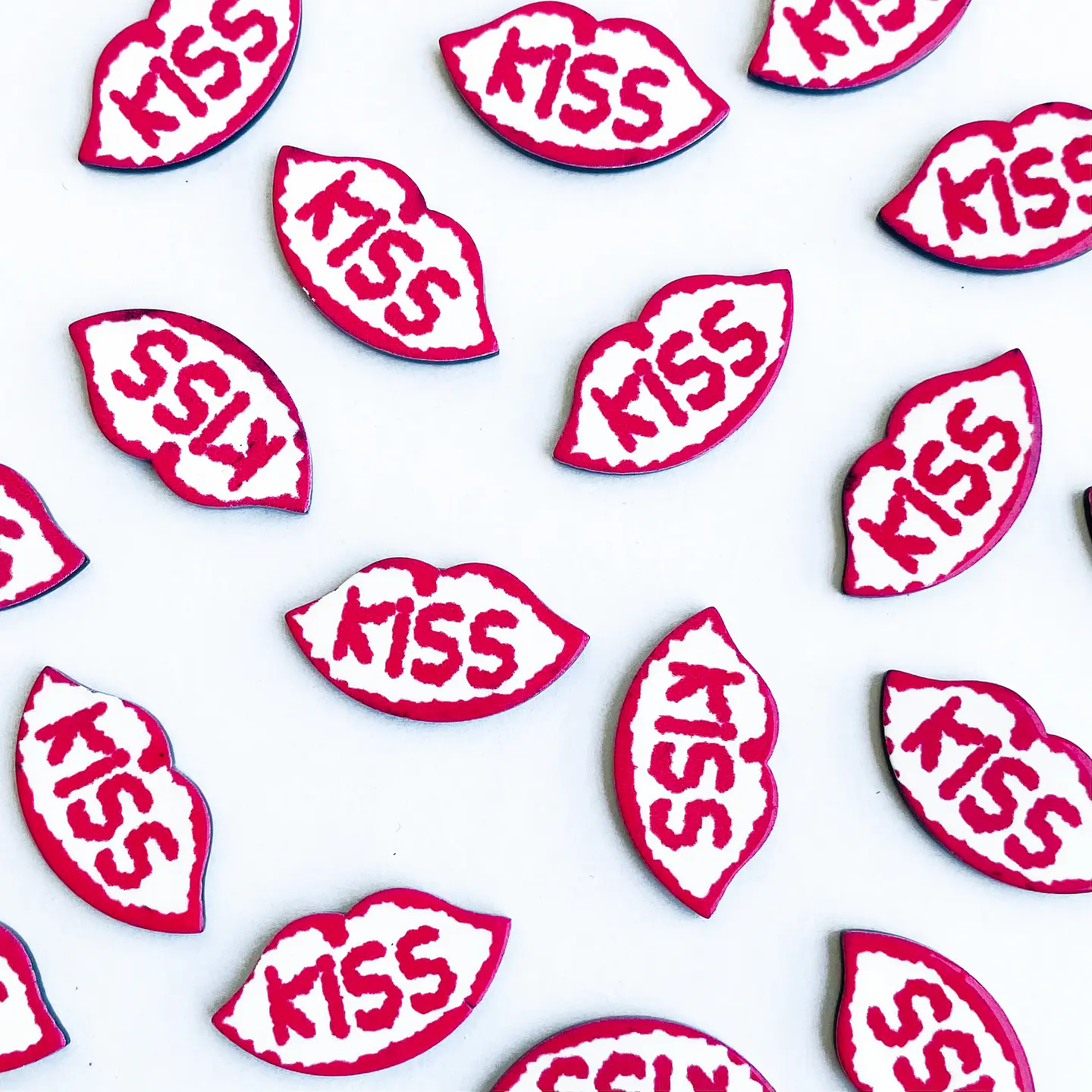 PIN ✦ LABIOS ACRILICOS 1
