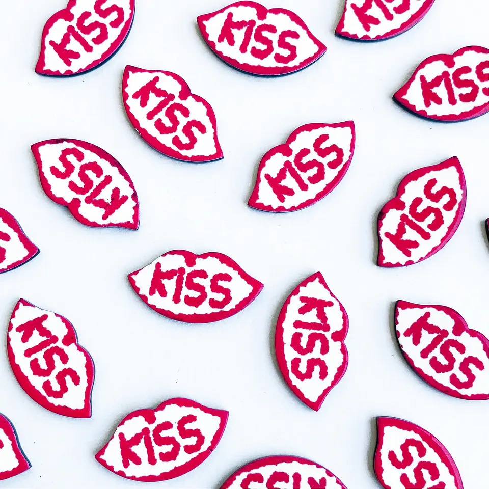 PIN ✦ LABIOS ACRILICOS 1