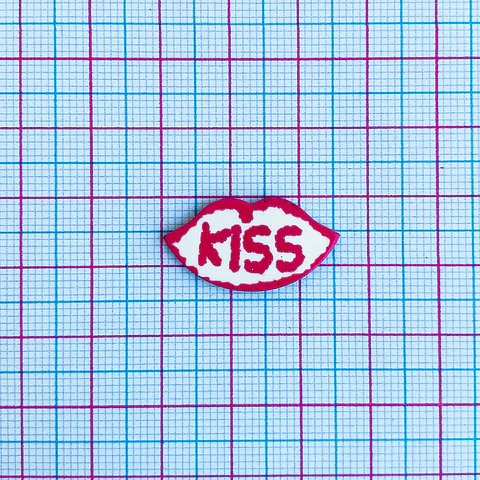 PIN ✦ LABIOS ACRILICOS
