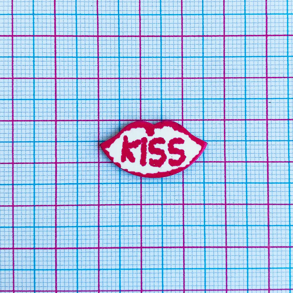 PIN ✦ LABIOS ACRILICOS 2