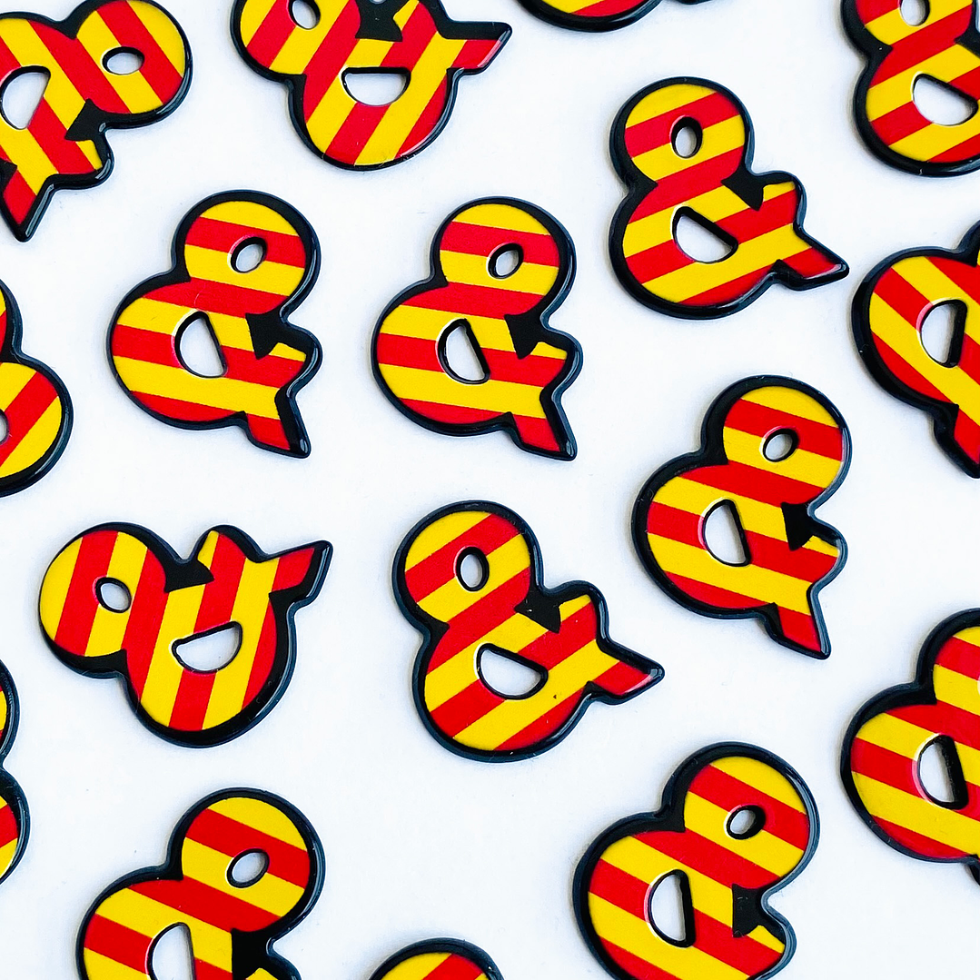 PIN ✦ AMPERSAND ACRÍLICO 1