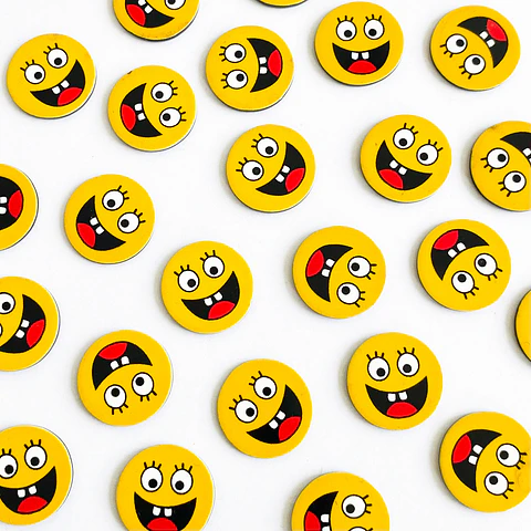 PIN ✦ CARITA SONRIENTE ACRILICA