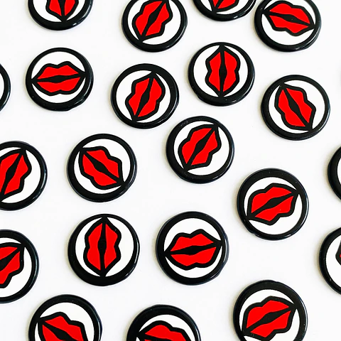 PIN ✦ LABIOS ACRILICO