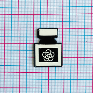 PIN ✦ PERFUME ACRILICO