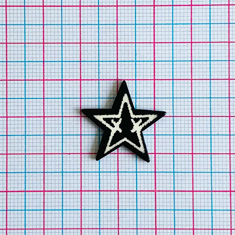 PIN ✦ ESTRELLA ACRILICA