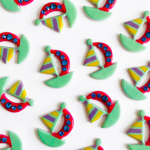PIN ✦ BARCO ACRILICO