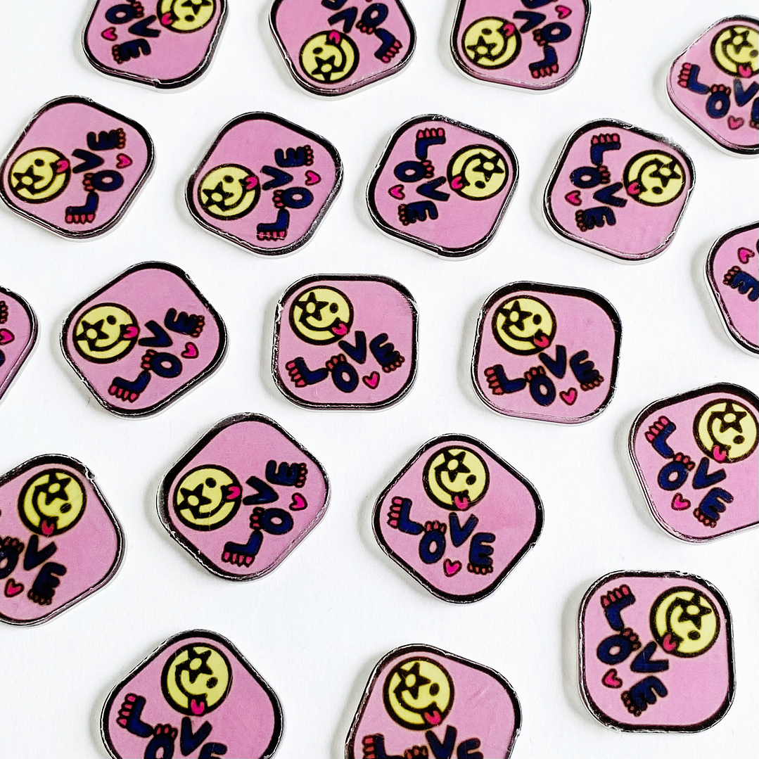 PIN ✦ PLACA LOVE ACRILICO (ELIGE TU COLOR FAVORITO) 3