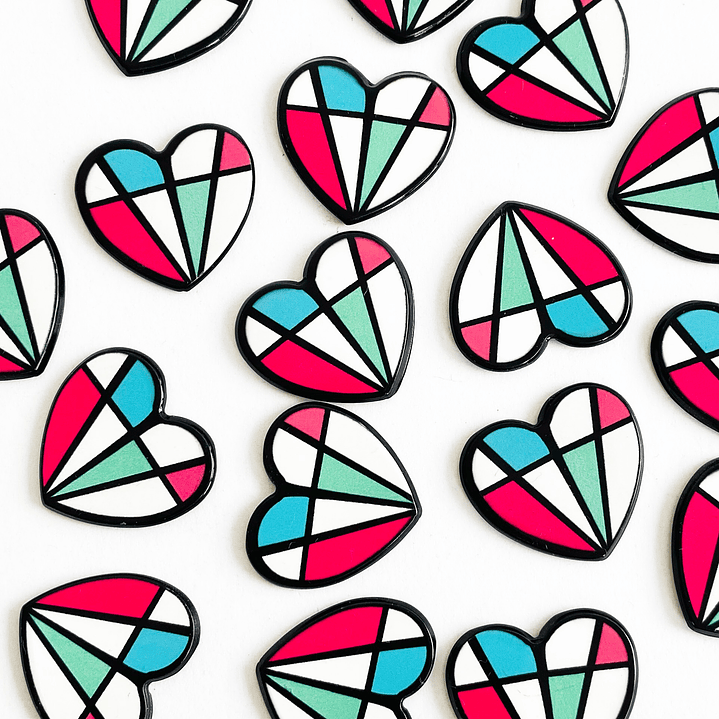 PIN ✦ CORAZÓN ACRILICO 1