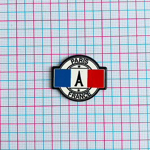 PIN ✦ VIAJERO ACRILICO