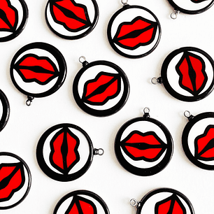 PIN ✦ LABIOS ACRILICO