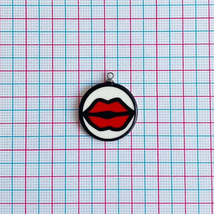 PIN ✦ LABIOS ACRILICO 2