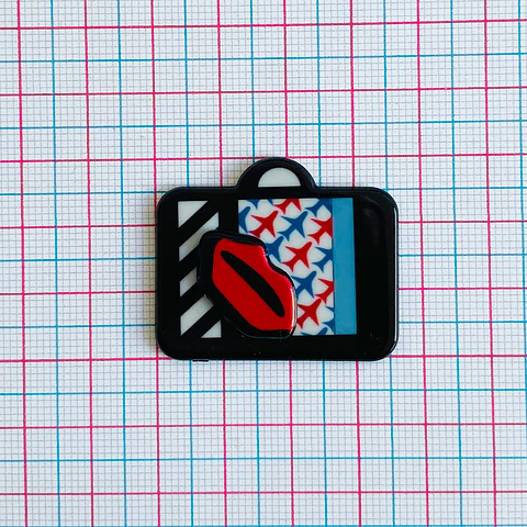 PIN ✦ MALETA ACRILICA