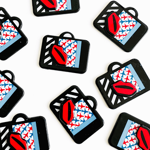 PIN ✦ MALETA ACRILICA