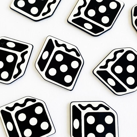 PIN ✦ DADOS ACRILICOS
