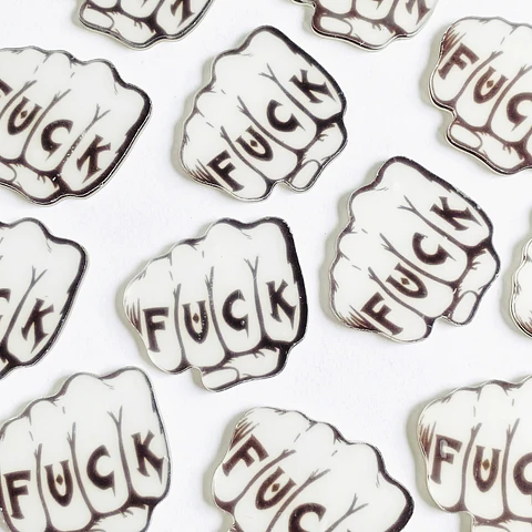 PIN ✦ PUÑO ACRILICO