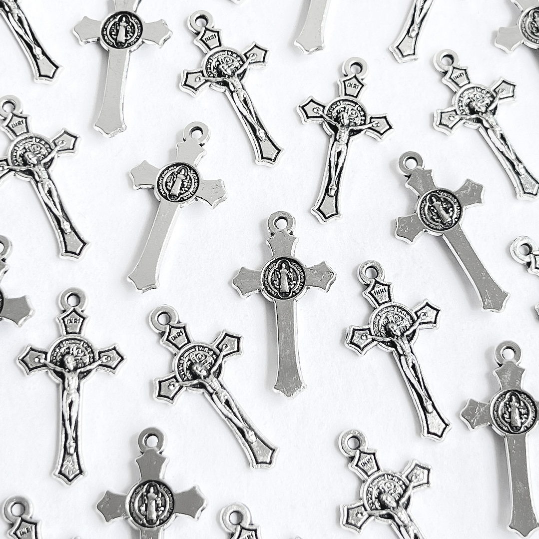 DIJE ✦ CRUZ CRISTO/SAN BENITO ZAMAK 1