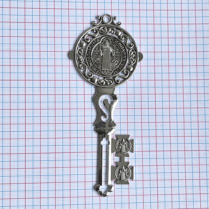 DIJE ✦ LLAVE SAN BENITO ZAMAK