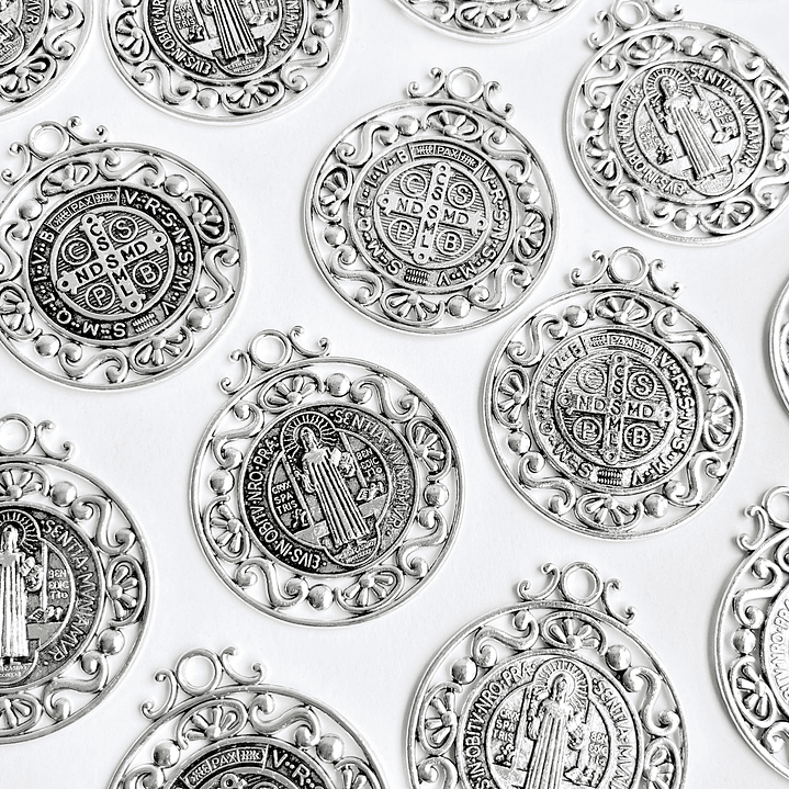 MEDALLA ✦ SAN BENITO ZAMAK 1