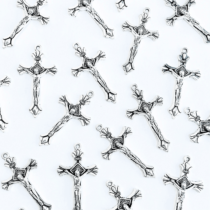 DIJE ✦ CRUZ CON CRISTO ZAMAK 1