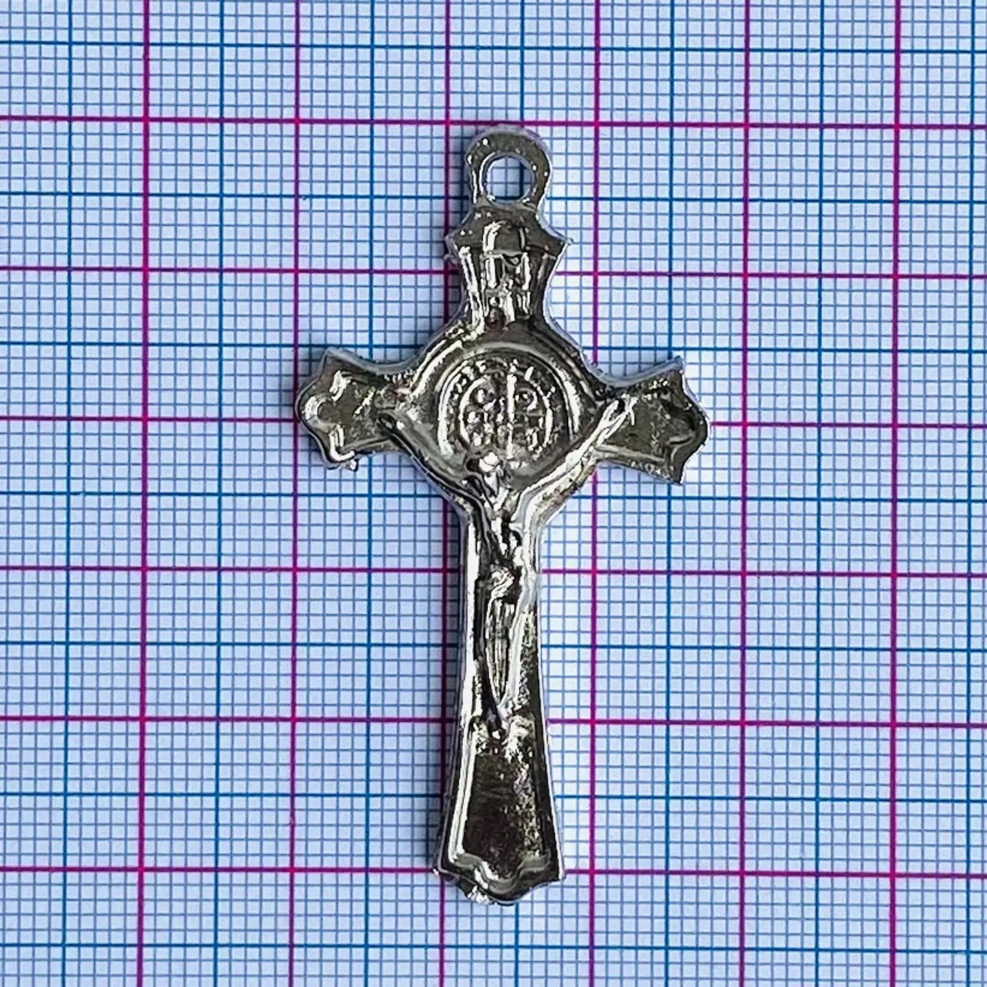 DIJE ✦ CRISTO / SAN BENITO ZAMAK 2