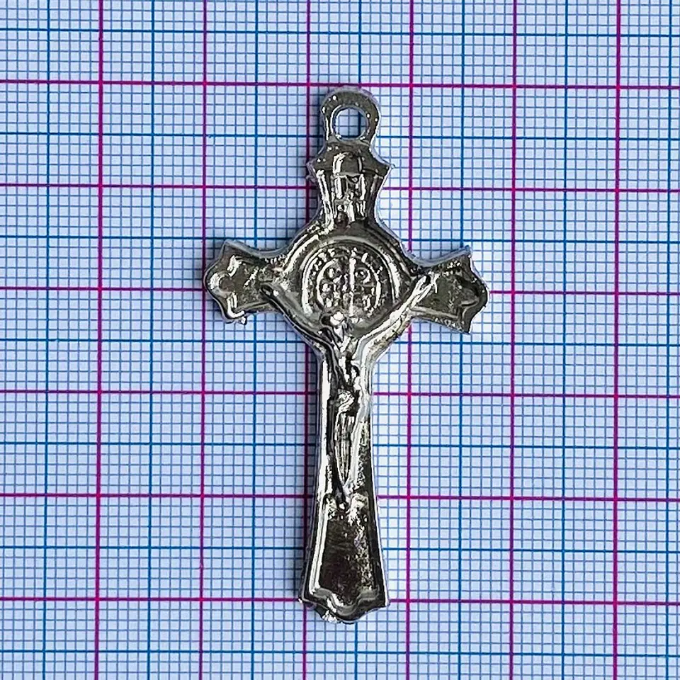 DIJE ✦ CRISTO / SAN BENITO ZAMAK 2