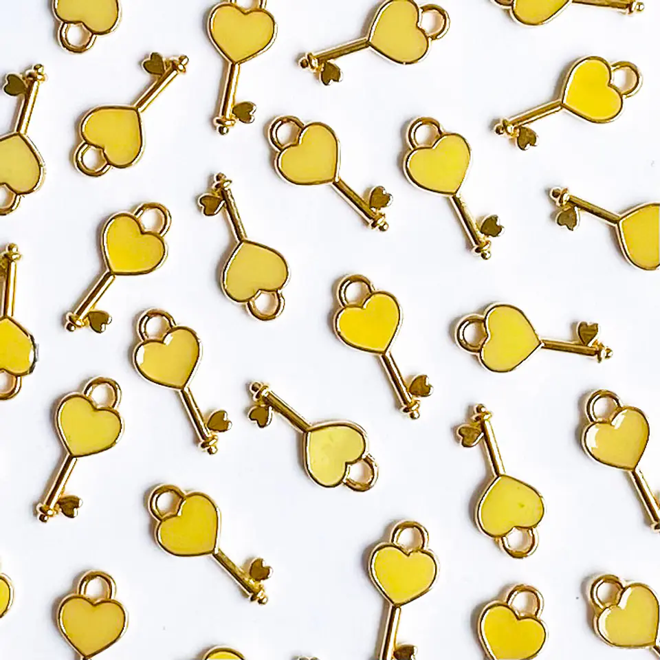 DIJE ✦ LLAVE BAÑO DE ORO (ELIGE TU COLOR FAVORITO)  6