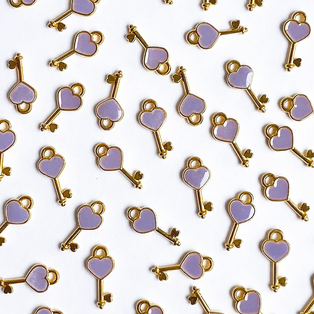 DIJE ✦ LLAVE BAÑO DE ORO (ELIGE TU COLOR FAVORITO)  13