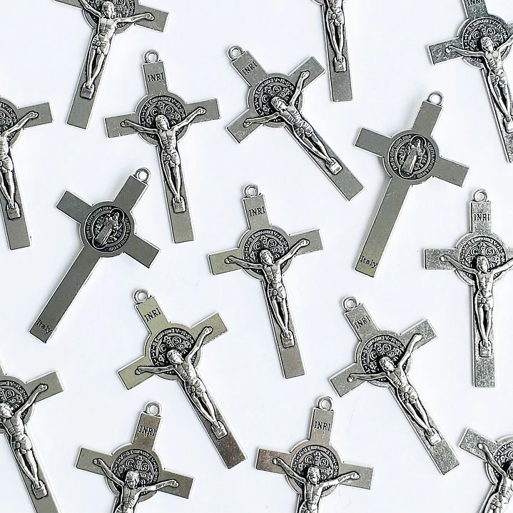 DIJE ✦ CRISTO / SAN BENITO ZAMAK 1