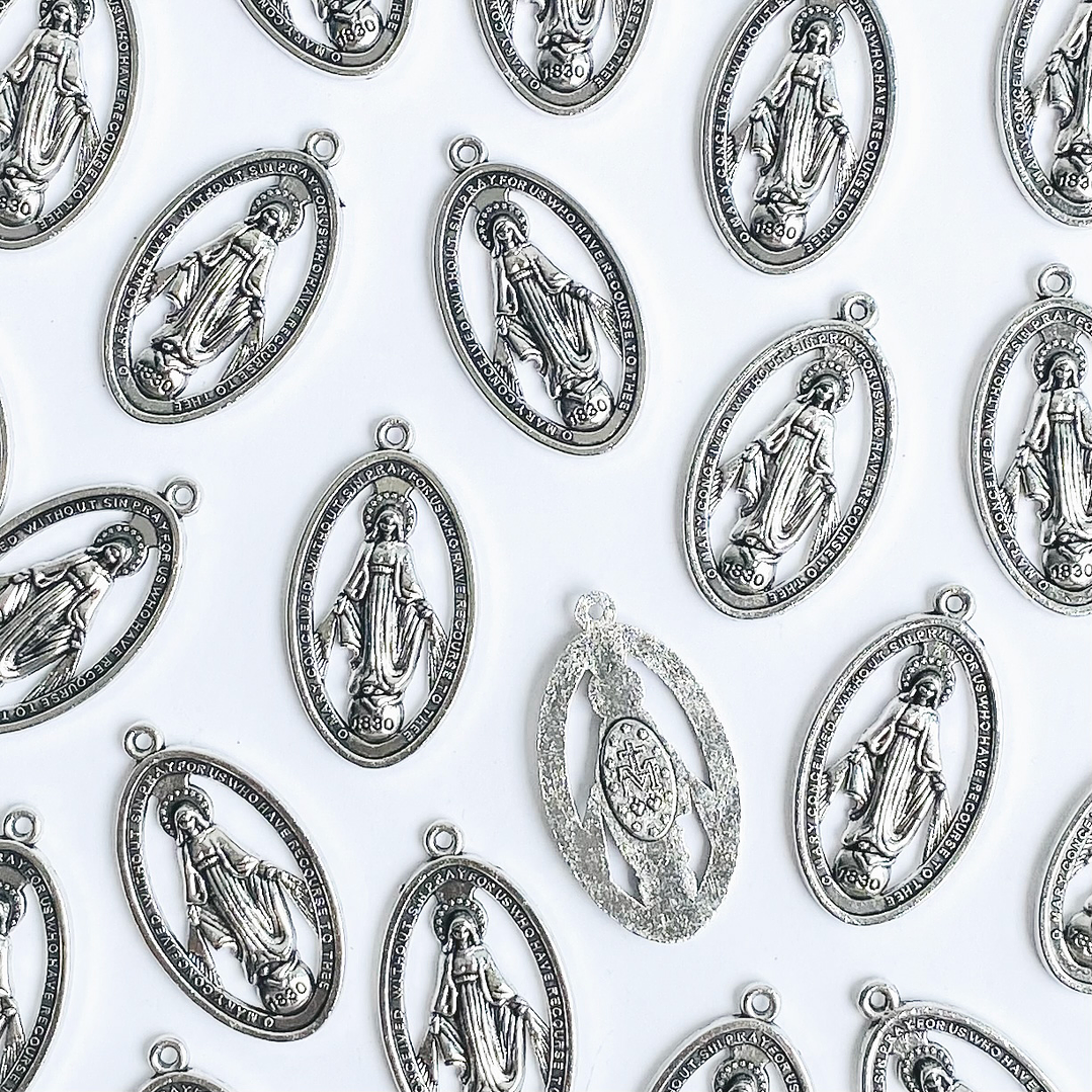 MEDALLA ✦ VIRGEN MILAGROSA ZAMAK 1