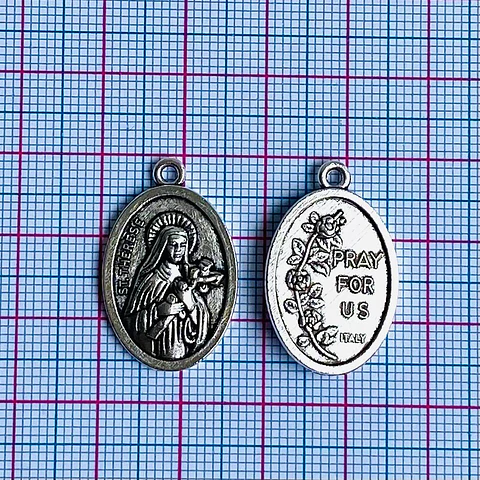 MEDALLA ✦ SANTA TERESA ZAMAK