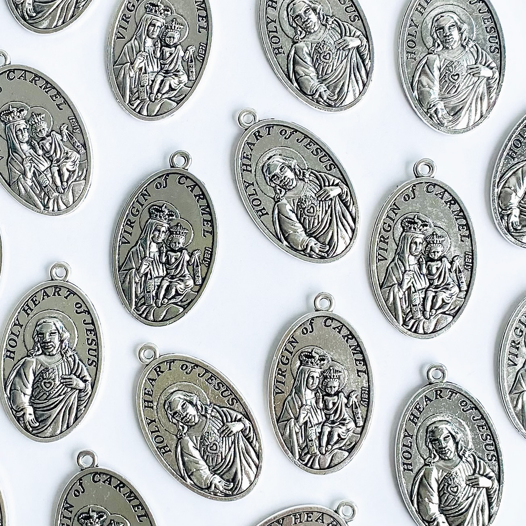 MEDALLA ✦ VIRGEN DEL CARMEN / SAGRADO CORAZÓN ZAMAK 1