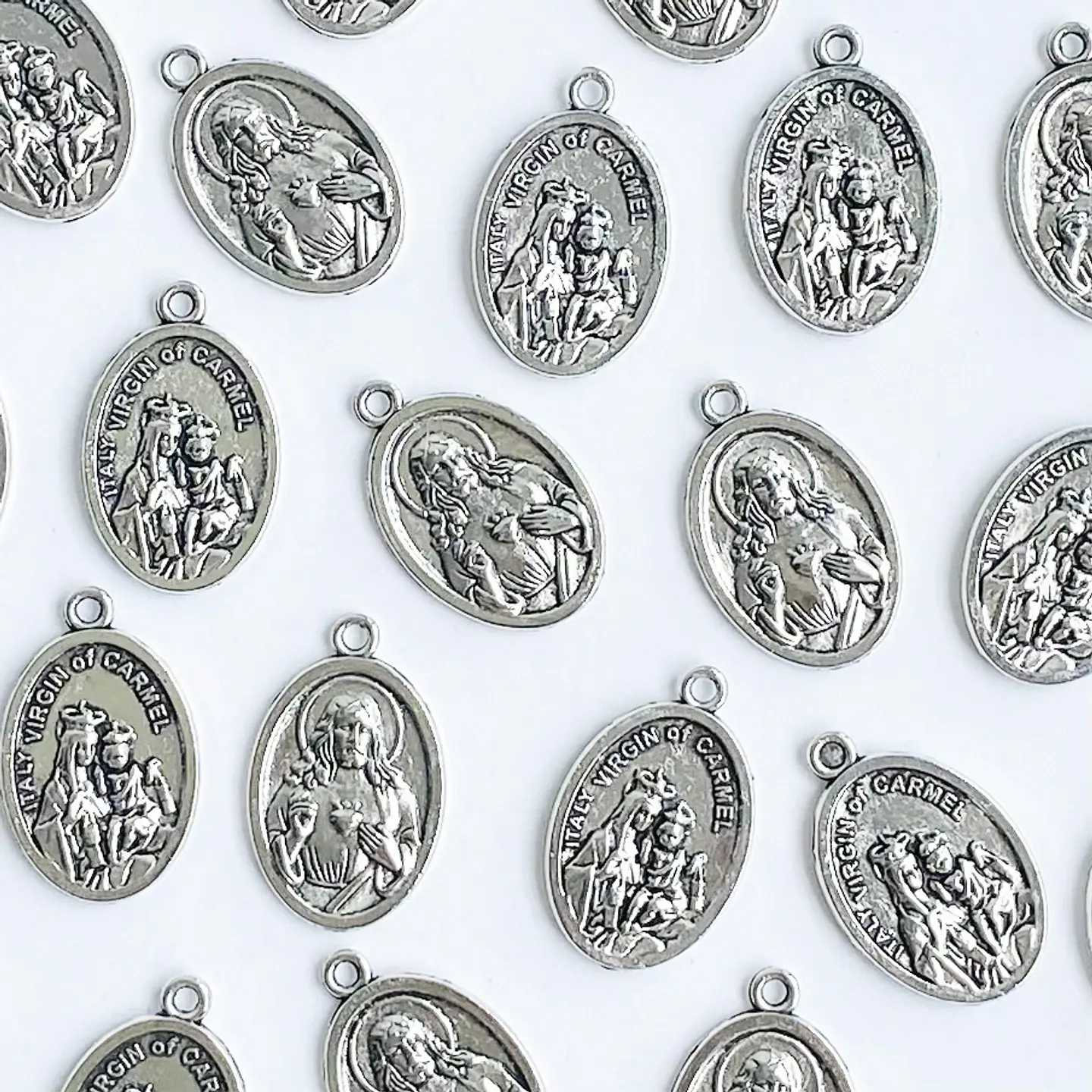 MEDALLA ✦ VIRGEN DEL CARMEN / SAGRADO CORAZÓN ZAMAK 1