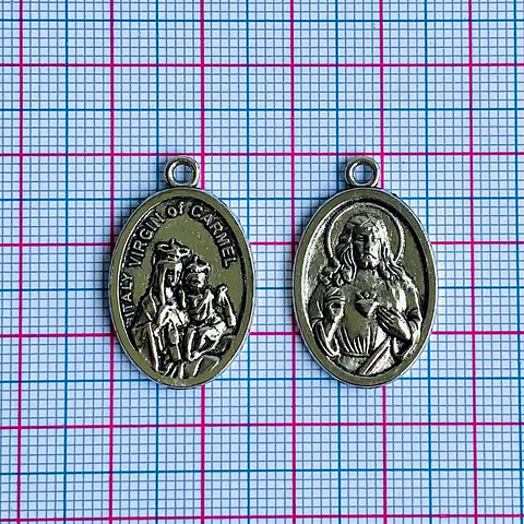 MEDALLA ✦ VIRGEN DEL CARMEN / SAGRADO CORAZÓN ZAMAK