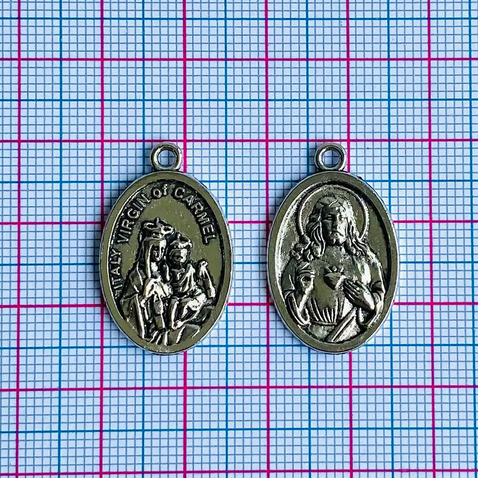 MEDALLA ✦ VIRGEN DEL CARMEN / SAGRADO CORAZÓN ZAMAK 2