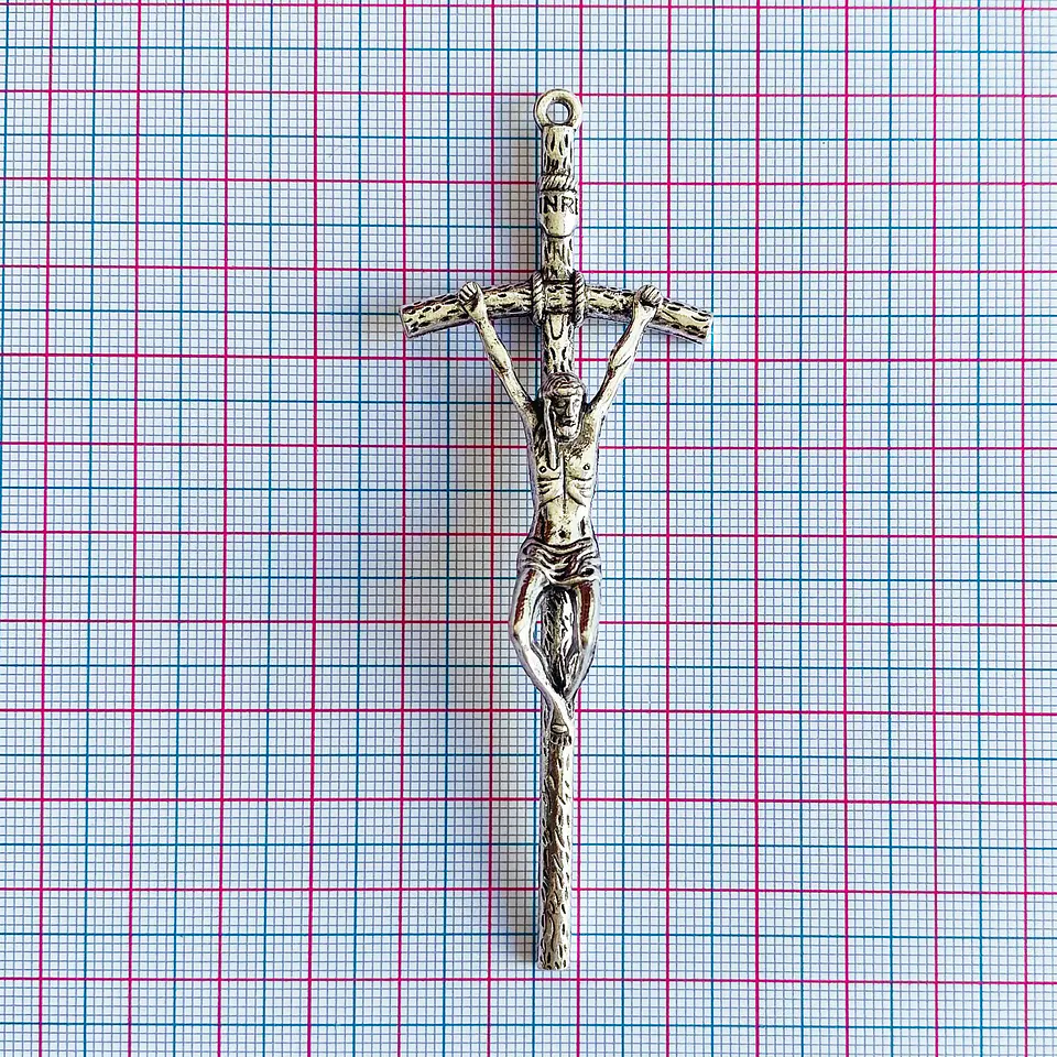 CRISTO ✦ DE PARED EN ZAMAK  2