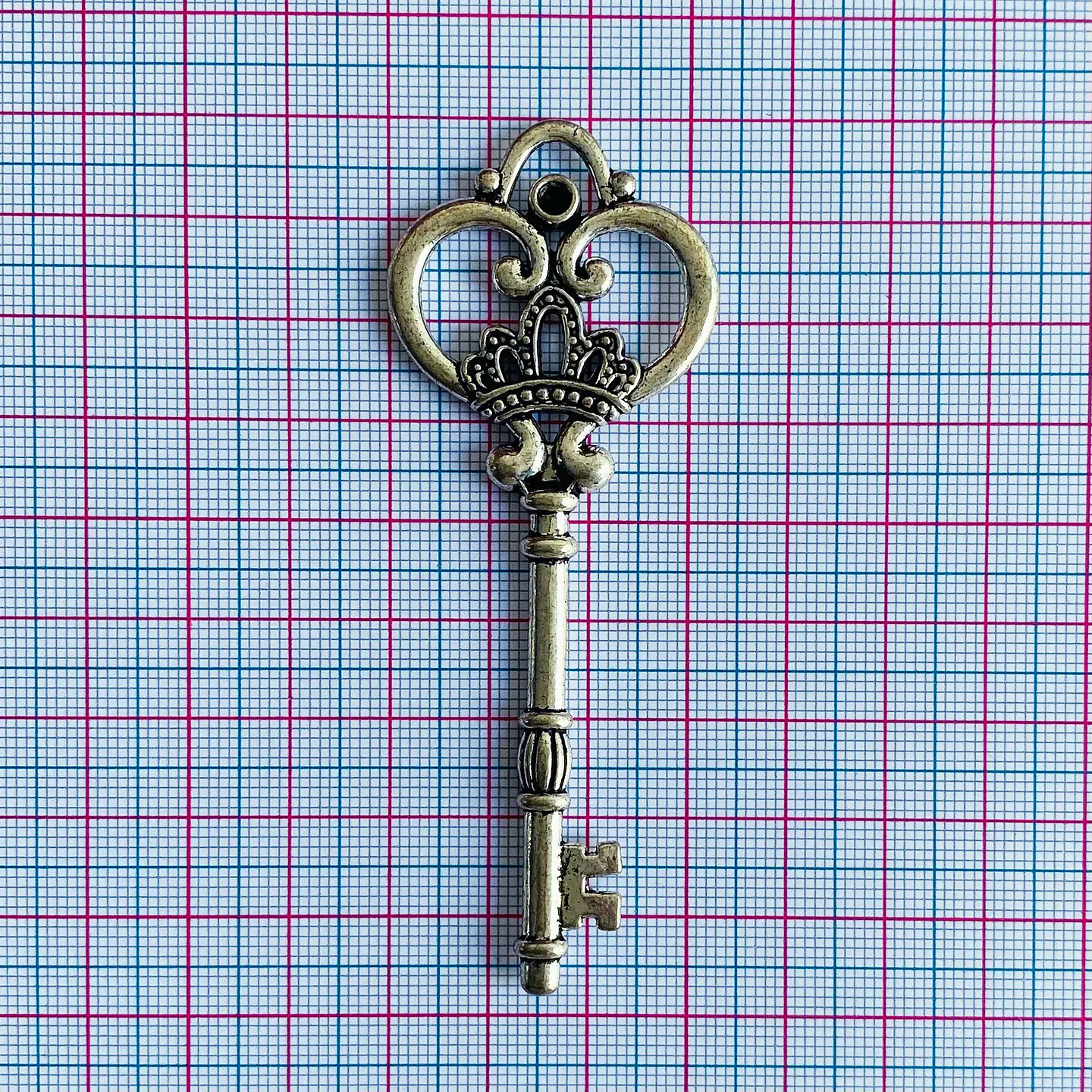 DIJE ✦ LLAVE EN ZAMAK 2