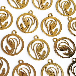 DIJE ✦ VIRGEN DE LA PAZ ACERO