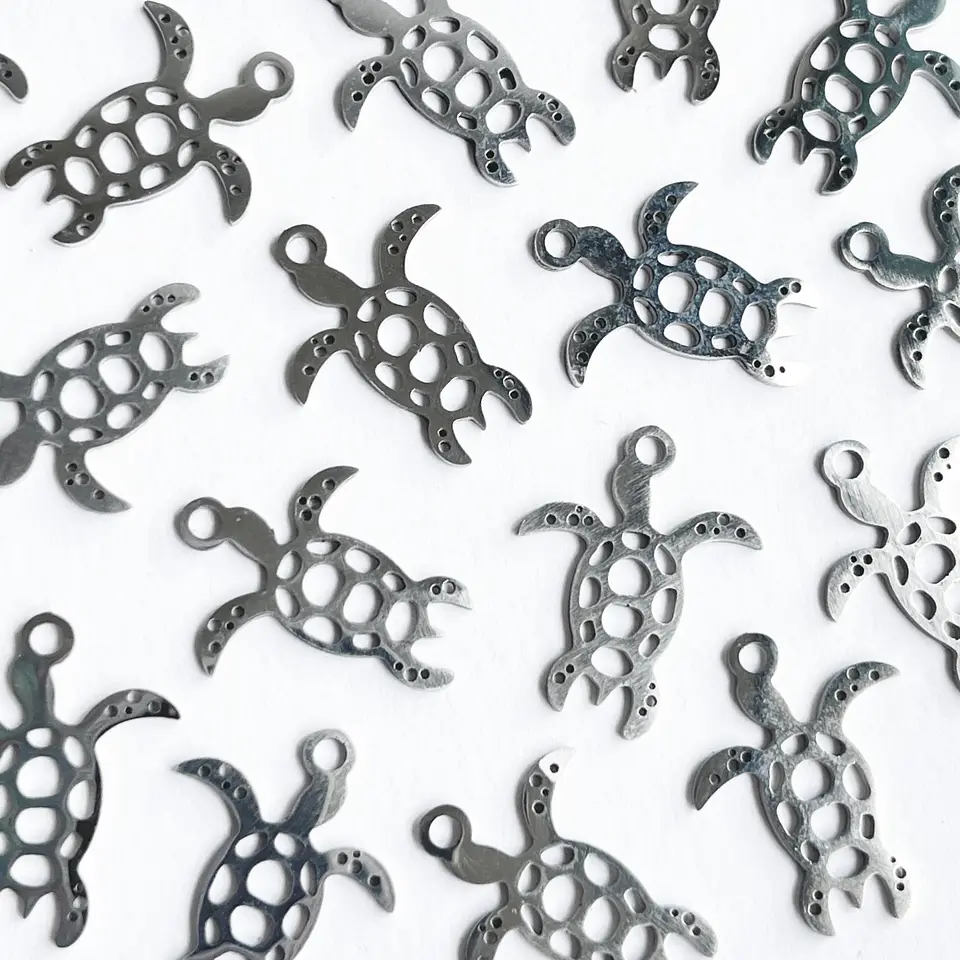 DIJE ✦ TORTUGA DE MAR ACERO 1