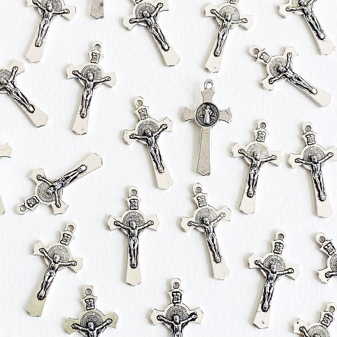 DIJE ✦ CRISTO ZAMAK SAN BENITO 1