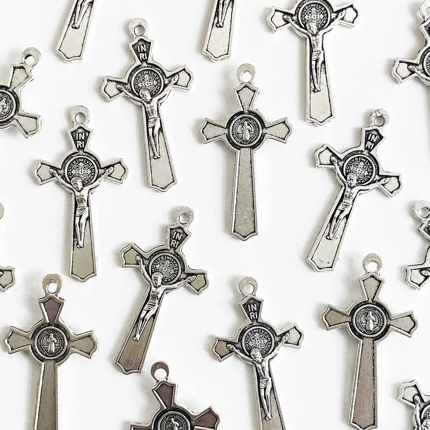 DIJE ✦ CRISTO / SAN BENITO ZAMAK  1