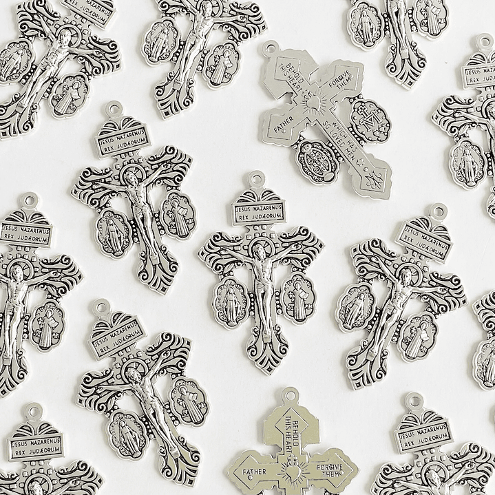 DIJE ✦ CRISTO DEL PERDÓN ZAMAK 1