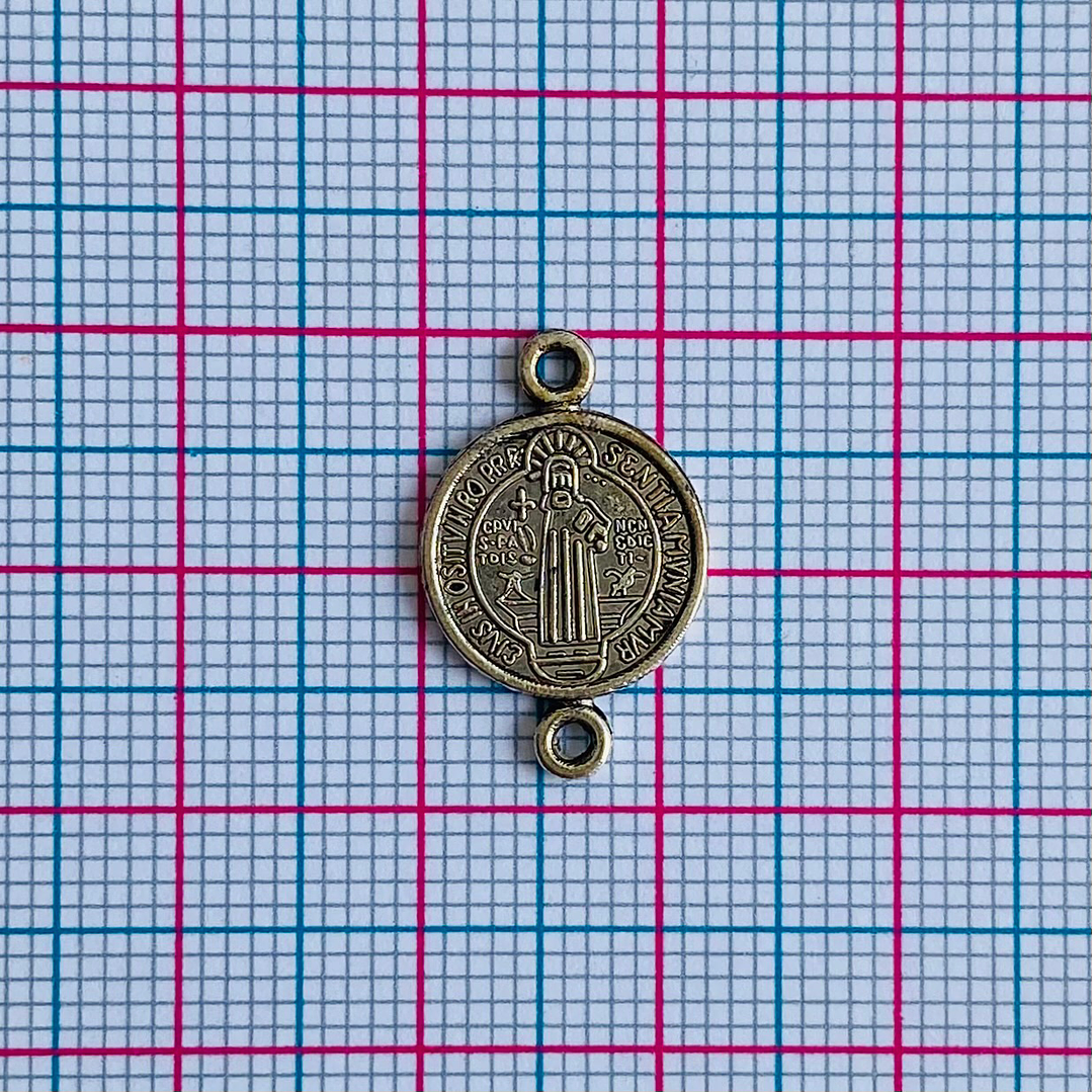 MEDALLA ✦ SAN BENITO EN ZAMAK 2