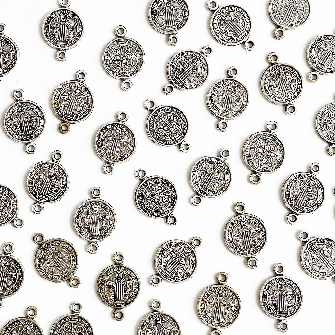 MEDALLA ✦ SAN BENITO EN ZAMAK 1