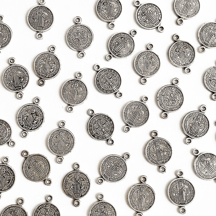 MEDALLA ✦ SAN BENITO EN ZAMAK 1