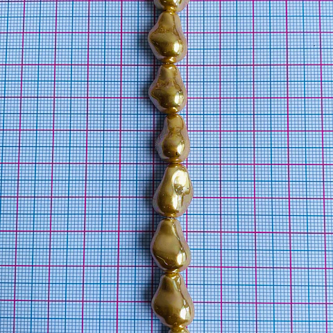 PERLA ✦ SHELL AMORFA 10*14 MM